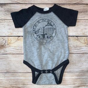 Magnolia Silos Baby Bodysuit Onesie Size 12 Months